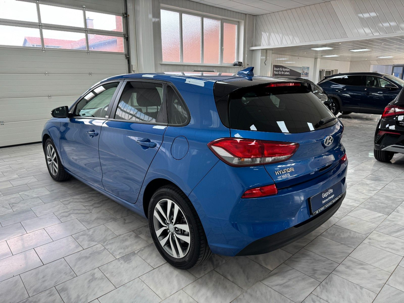 Hyundai i30 1.4 Passion 1. Hand mit Garantie — photo 4