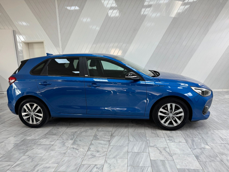 Hyundai i30 1.4 Passion 1. Hand mit Garantie