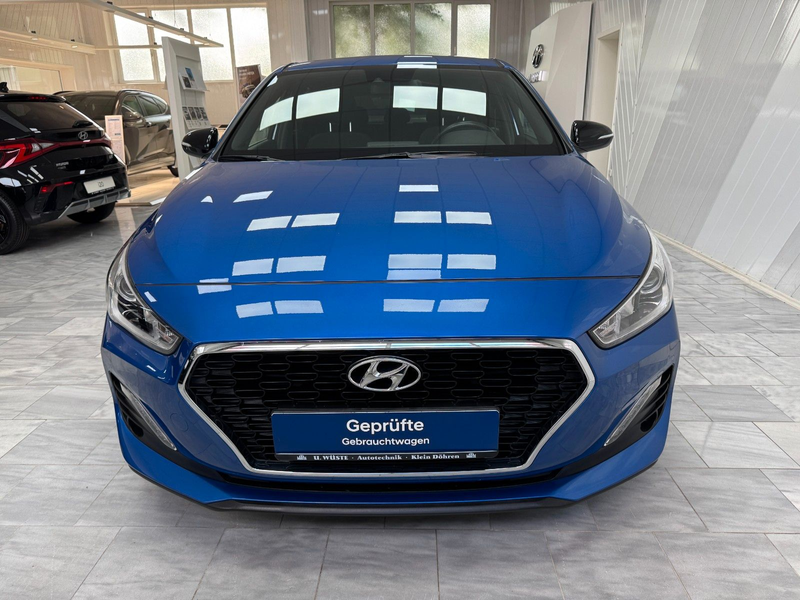 Hyundai i30 1.4 Passion 1. Hand mit Garantie — photo 3