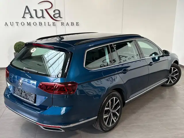 Volkswagen Passat view 5