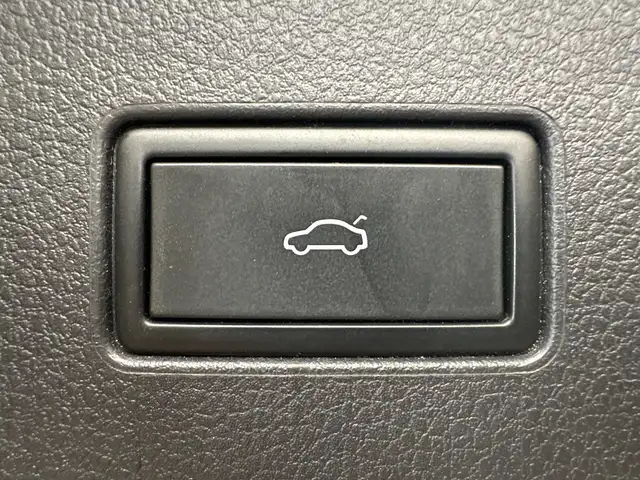 Volkswagen Passat view 7