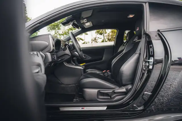 Toyota Yaris view 13