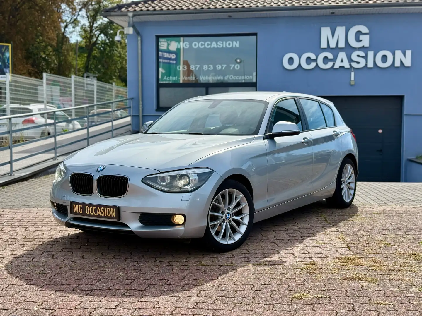 BMW 118 118D 143 CH SPORT A Argent - 2