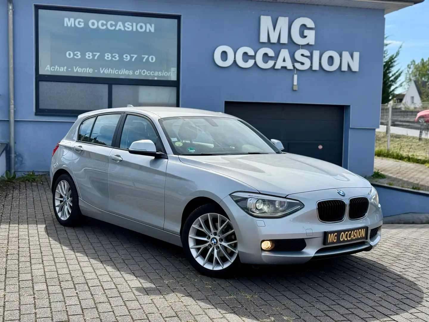 BMW 118 118D 143 CH SPORT A Argent - 1