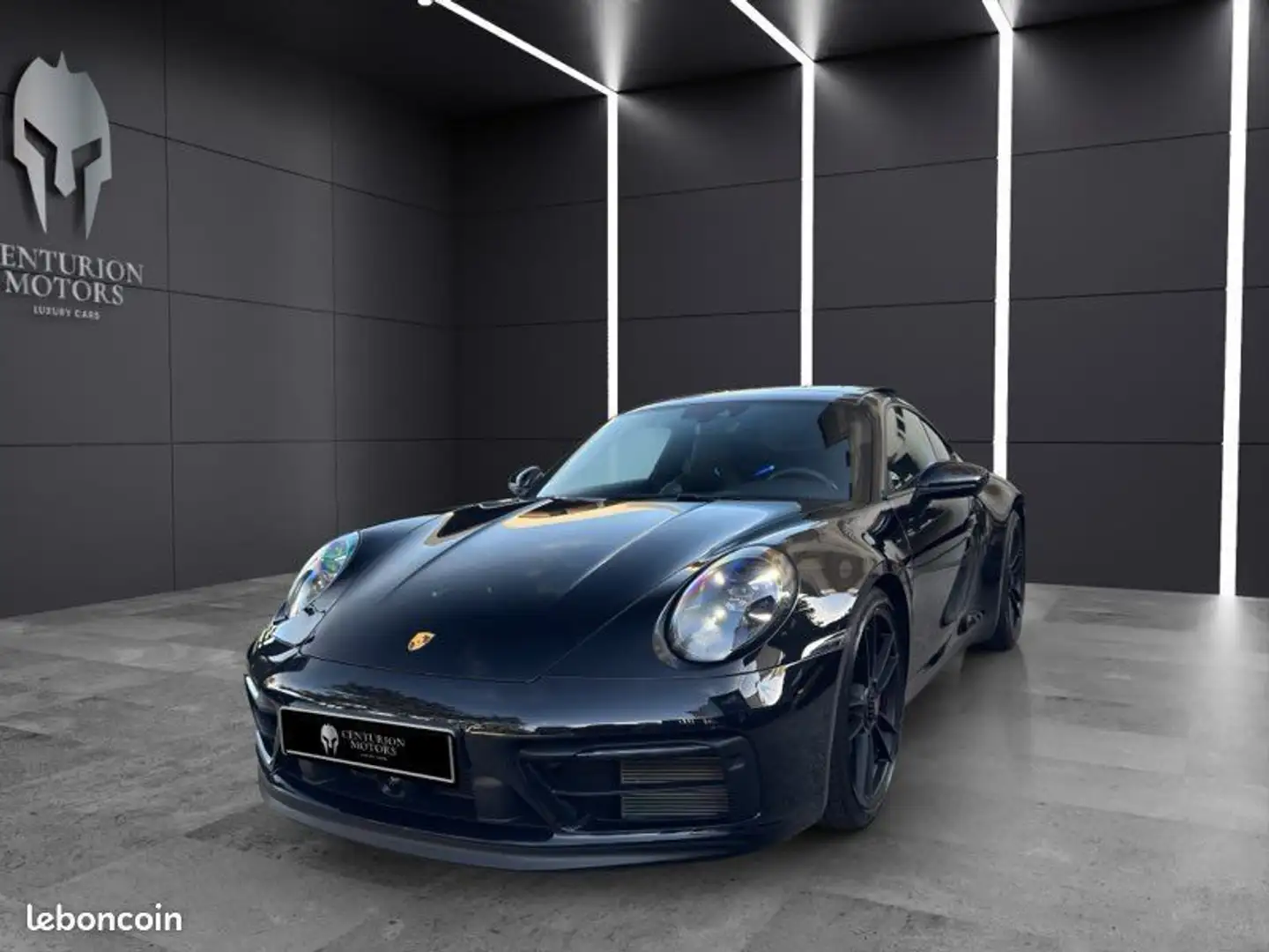 Porsche 911 992 carrera 4 GTS 3.0 480 Noir - 2