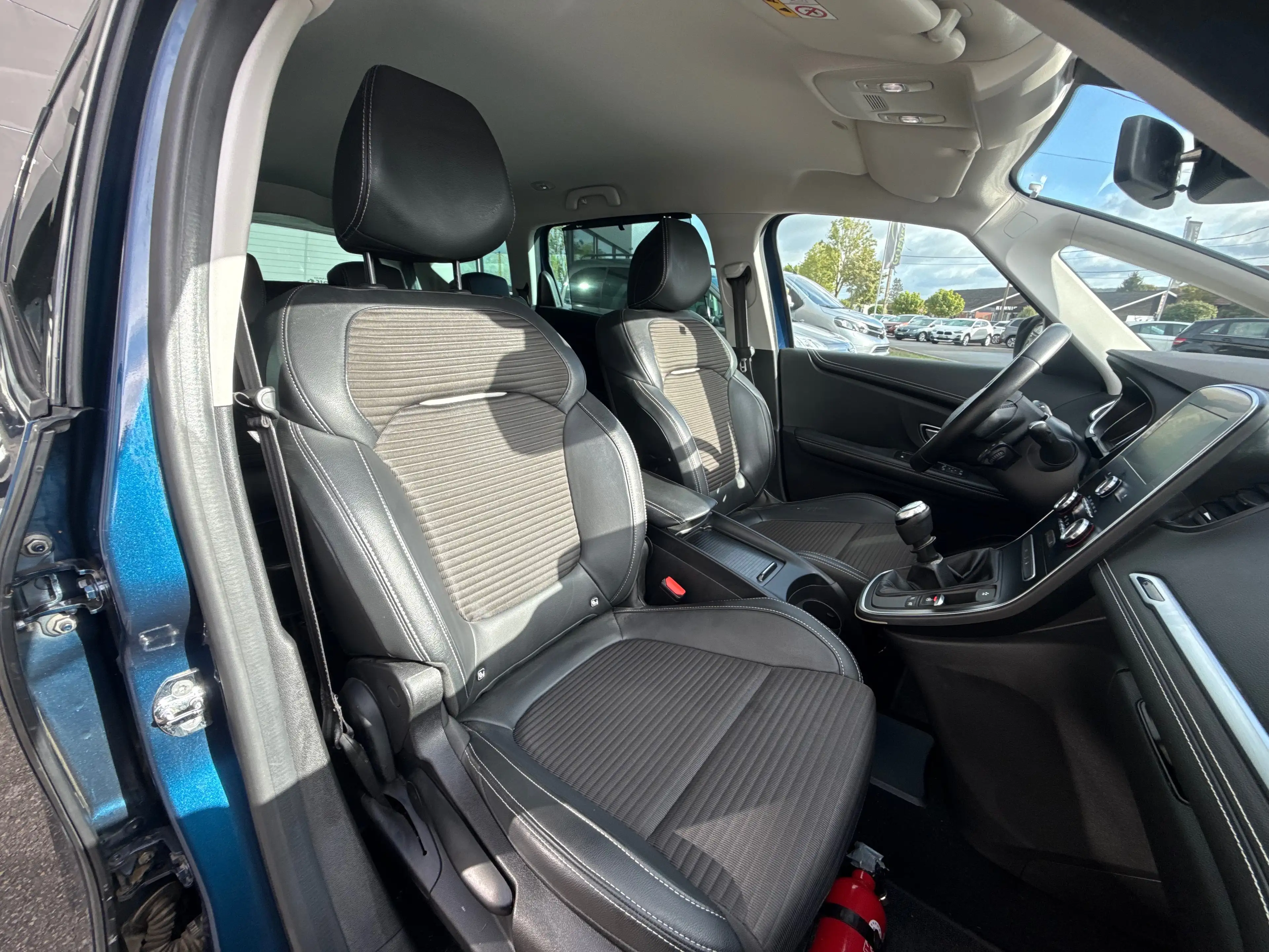 Renault Grand Scenic Grand Scénic 1.7dCi 7 PLACES,CRUISE,CAMÉRA,CLIM,RADARS… — photo 7
