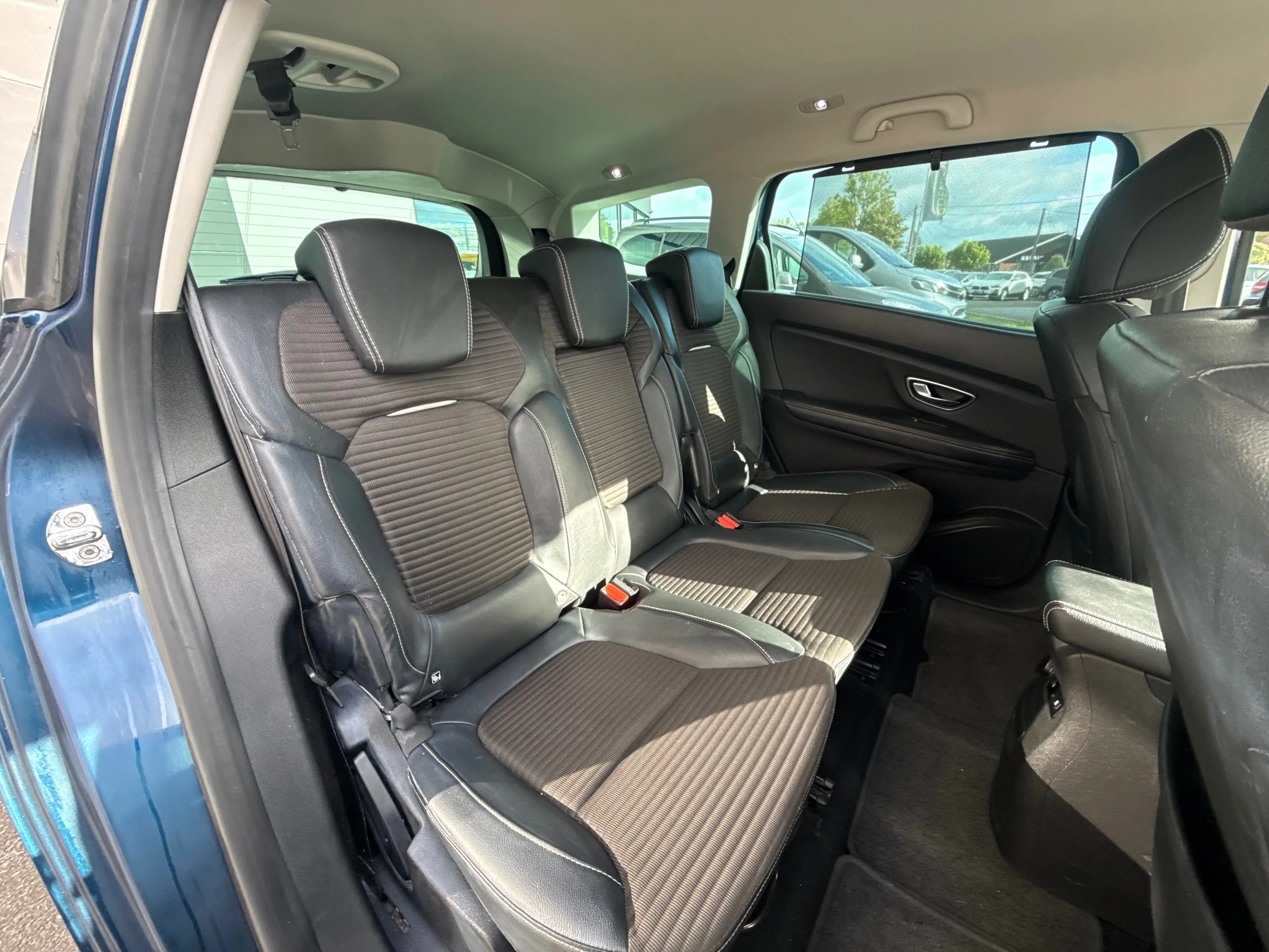 Renault Grand Scenic Grand Scénic 1.7dCi 7 PLACES,CRUISE,CAMÉRA,CLIM,RADARS… — photo 8