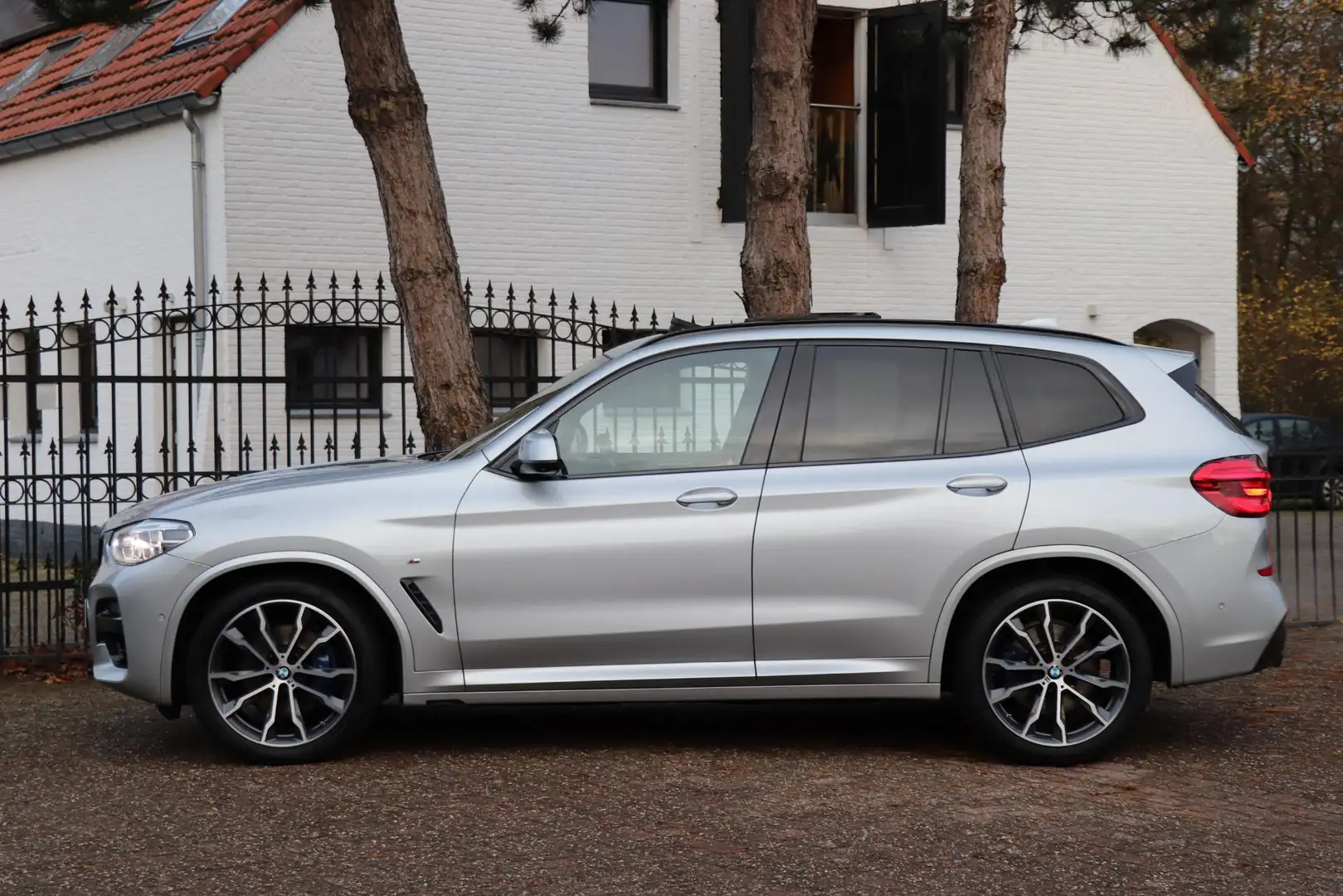 BMW X3 xDrive30d High Executive |M-Sport |Pano |Harman/ka Gris - 2
