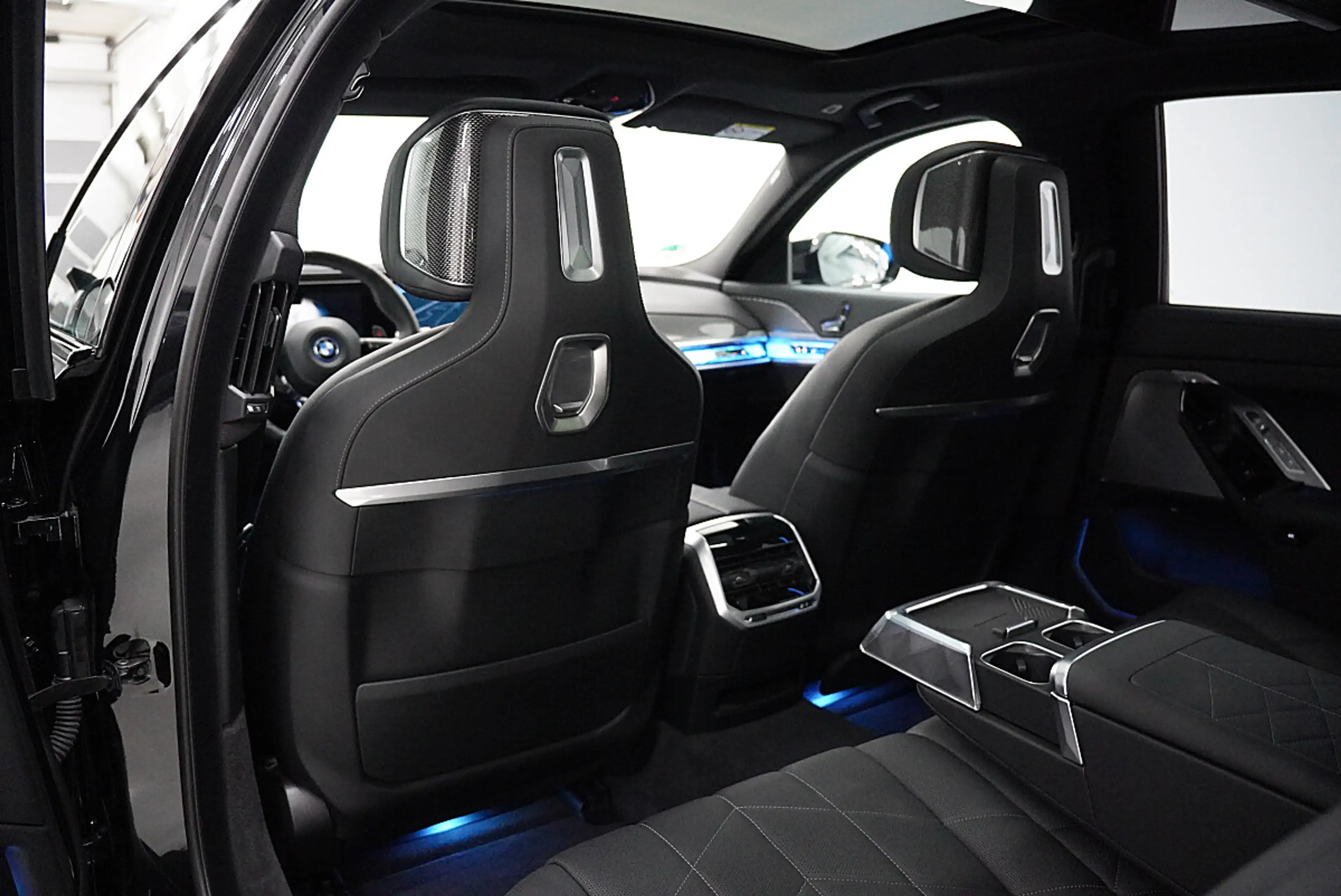 BMW 760 M760e xDrive M Sport M Performance Allradlenkun... — photo 13