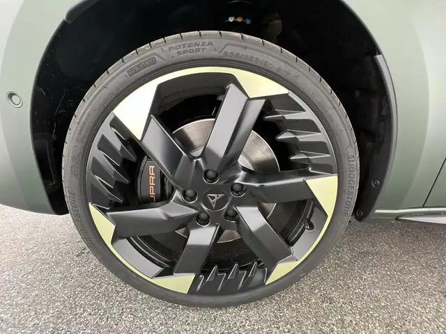 Cupra Leon view 10