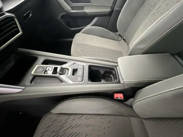 Cupra Leon view 14
