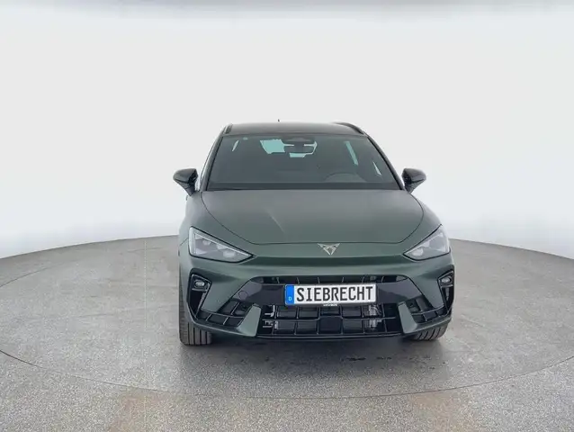 Cupra Leon view 2