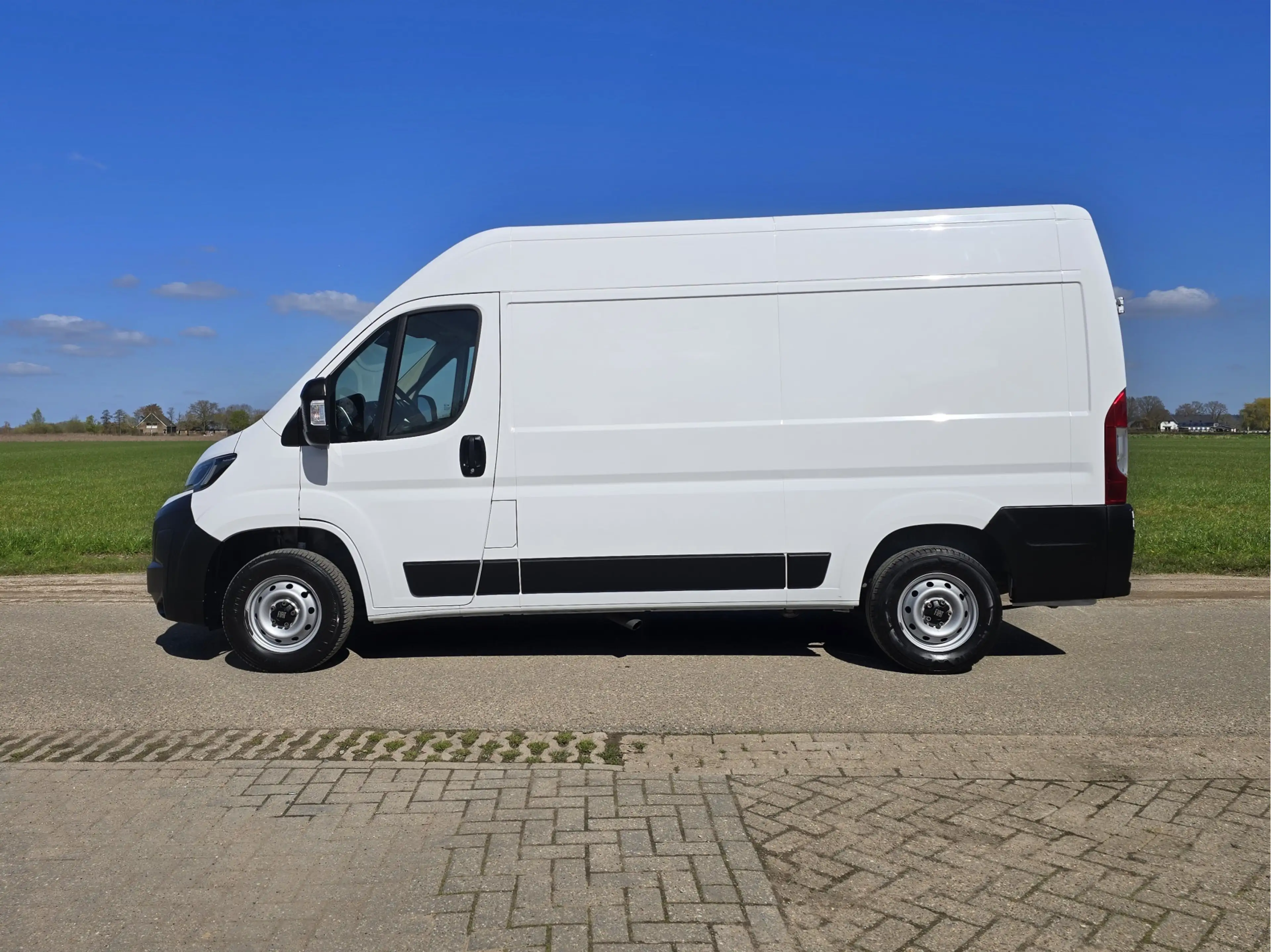 Fiat Ducato 2.2 MultiJet L2 H2 3.5t - 140 Pk - Euro 6 - Groot — photo 2