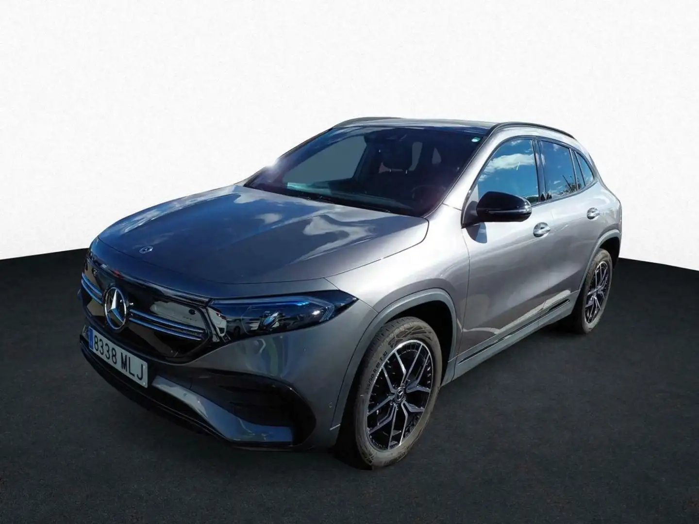 Mercedes-Benz EQA 250 + Gris - 1