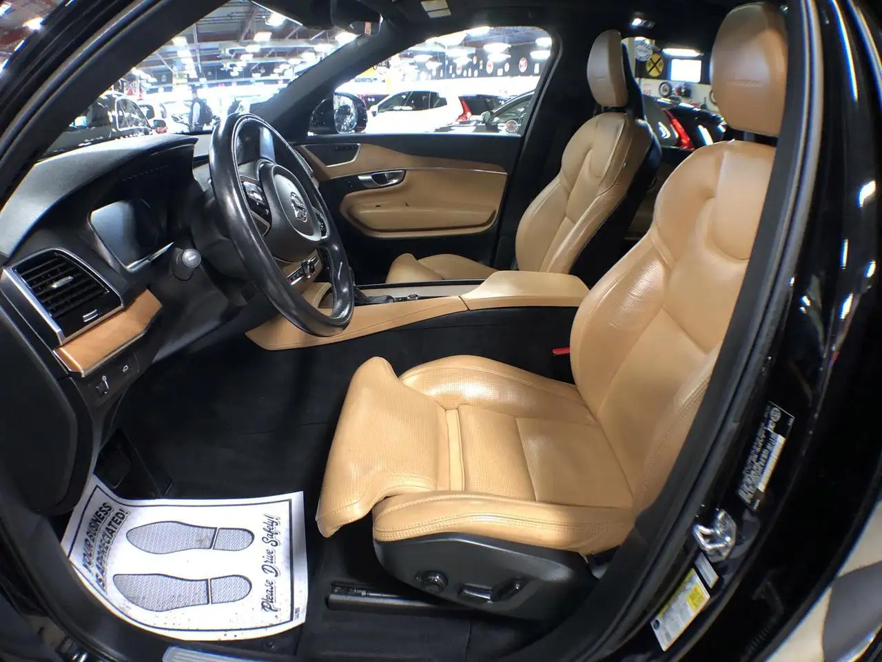 Volvo XC90 снимка Volvo XC90