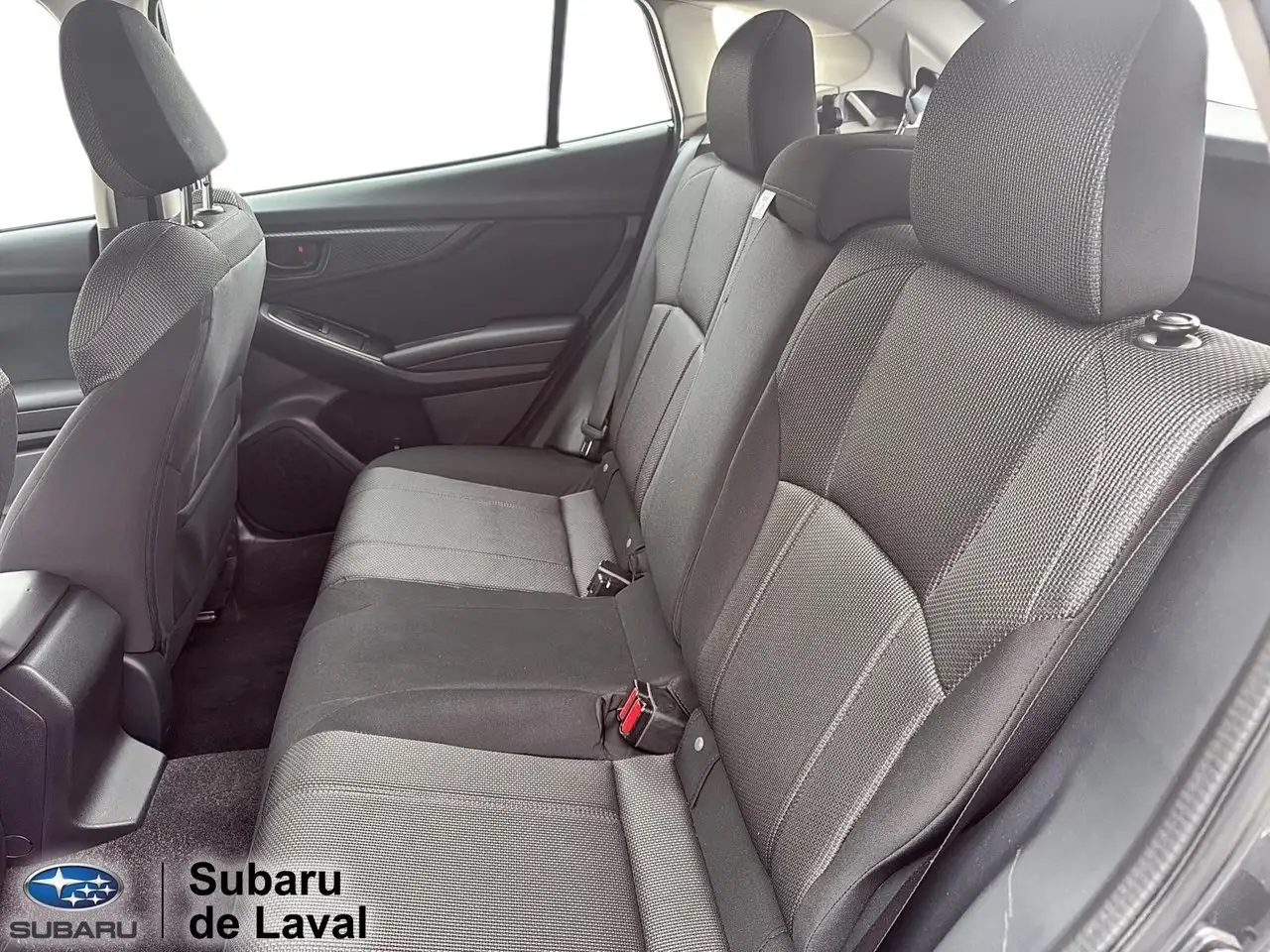 Subaru Impreza снимка Subaru Impreza