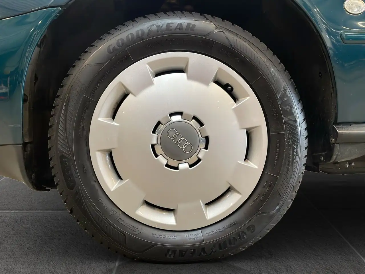 Audi A4 1.8 (Fahrzeug wird ohne TÜV verkauft), foto 8
