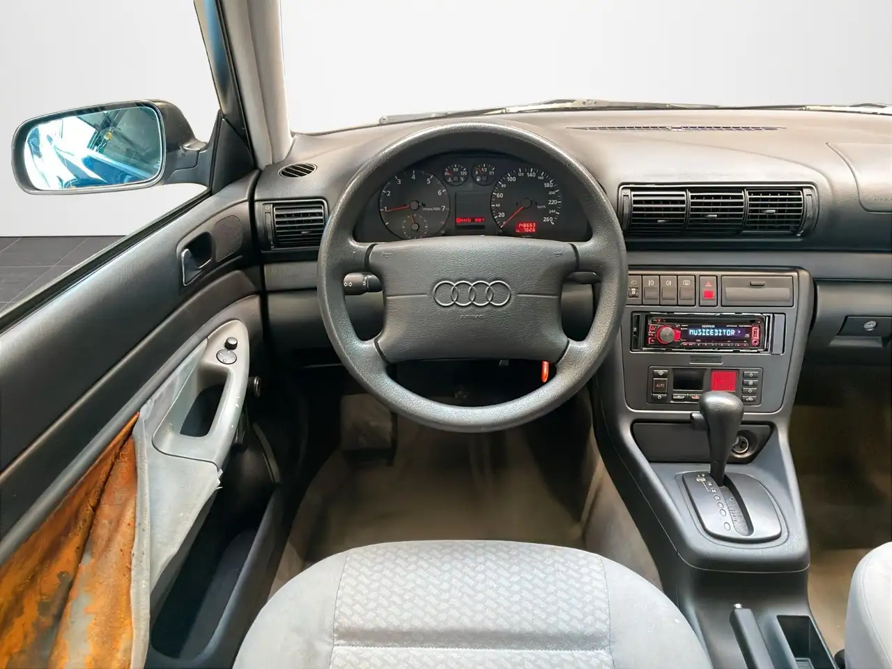 Audi A4 1.8 (Fahrzeug wird ohne TÜV verkauft), foto 10