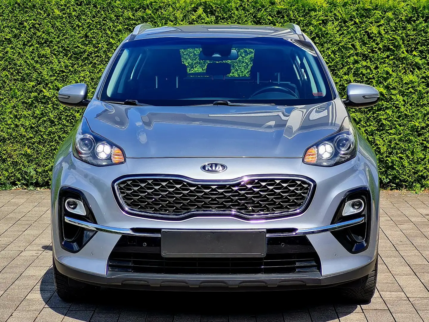 Kia Sportage Vision 4WD (Allrad, AHK, Kamera) Silber - 2