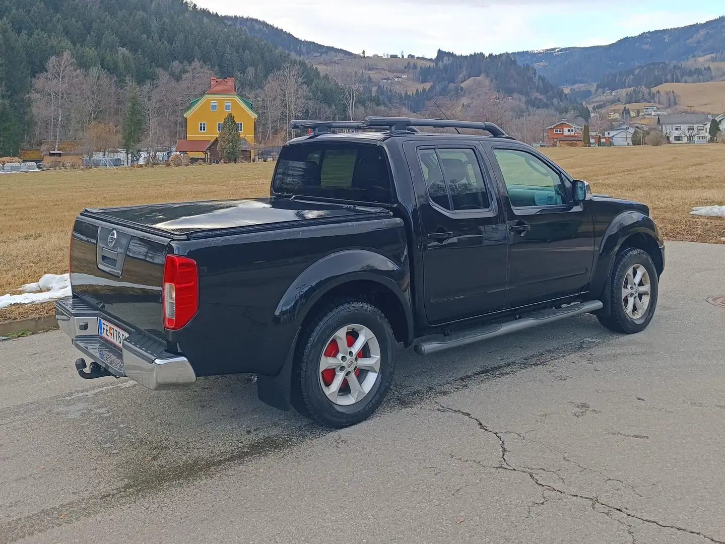 Nissan Navara D40 2,5 dCi Vollausstattung *111.400 km* Schwarz - 2