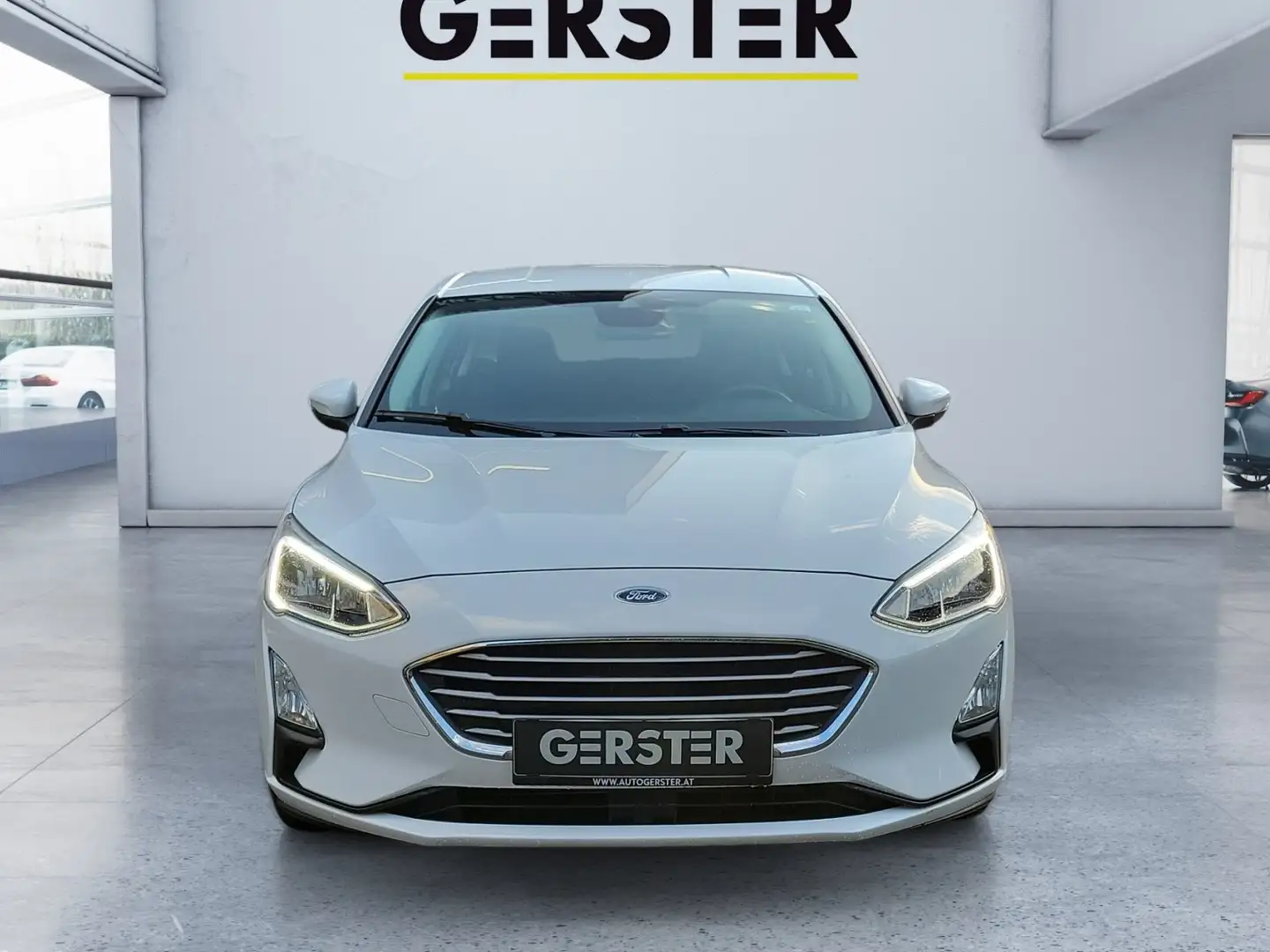Ford Focus 1.0 EcoBoost Trend SHZ Winterp. DynLicht Weiß - 2