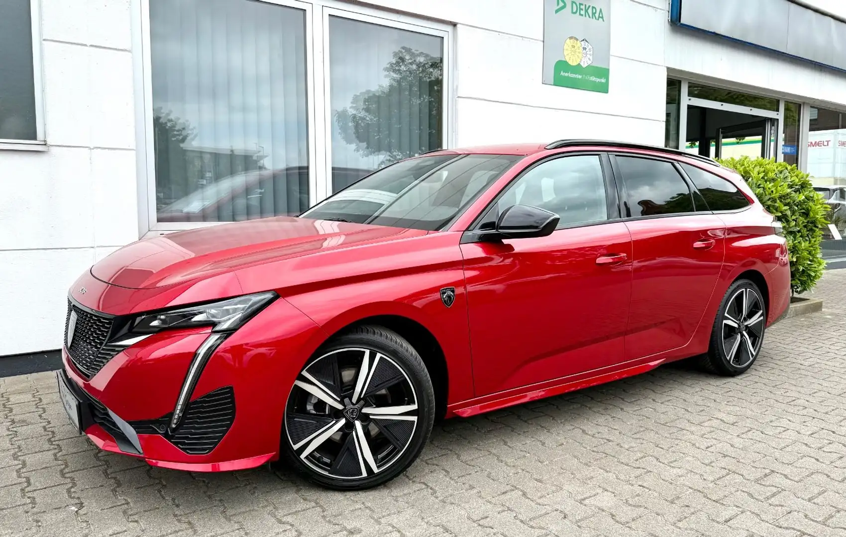 Peugeot 308 SW GT Automatik Rot - 1