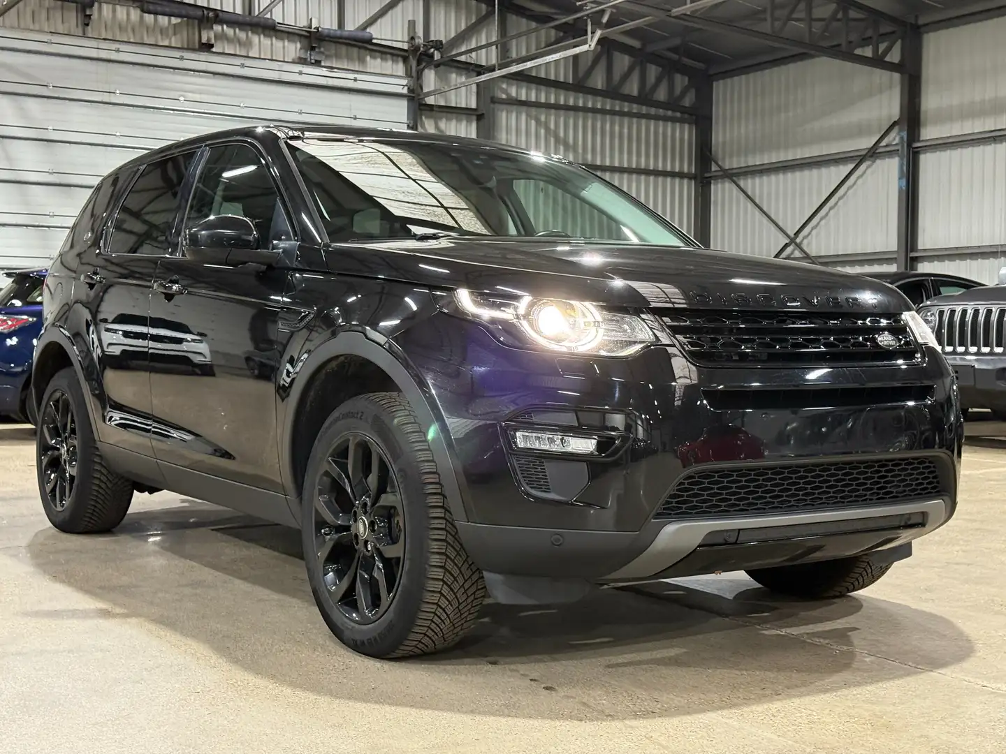 Land Rover Discovery Sport Discovery Sport TD4 Aut. 180pk HSE Noir - 1