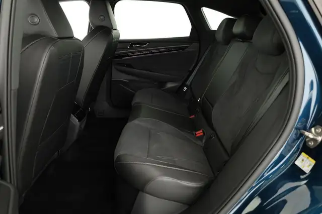 Volkswagen ID.7 view 10