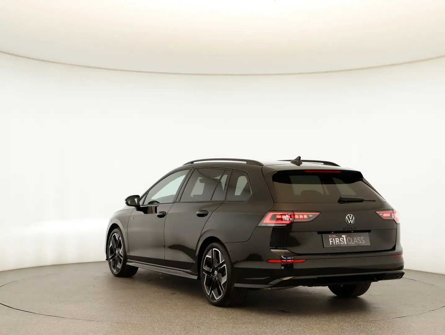 Volkswagen Golf Variant Sport mHeV DSG Schwarz - 2