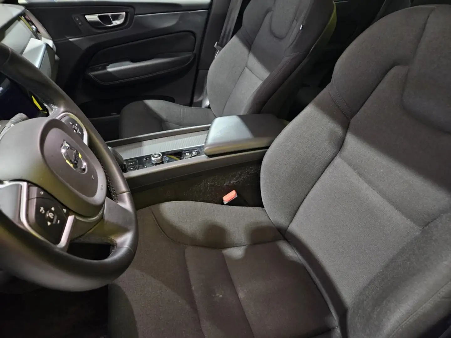 Volvo XC60 B4 Momentum Pro FWD Aut. Bleu - 2