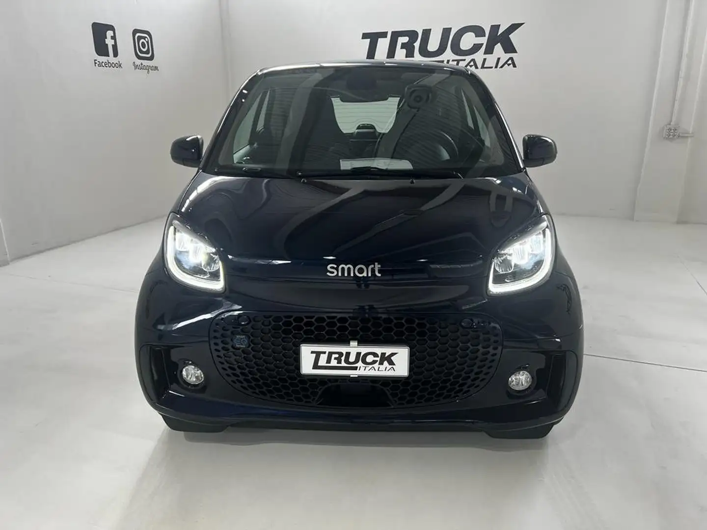 smart forTwo Fortwo eq Parisblue Prime 22kW AZIENDALE Blu/Azzurro - 2