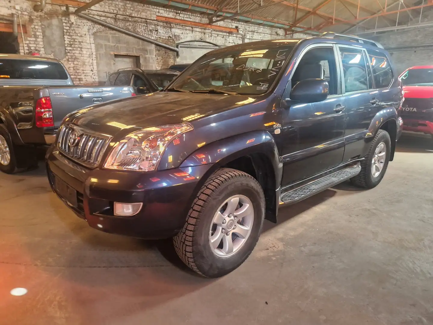 Toyota Land Cruiser 3.0 Turbo D-4D VIP - 1