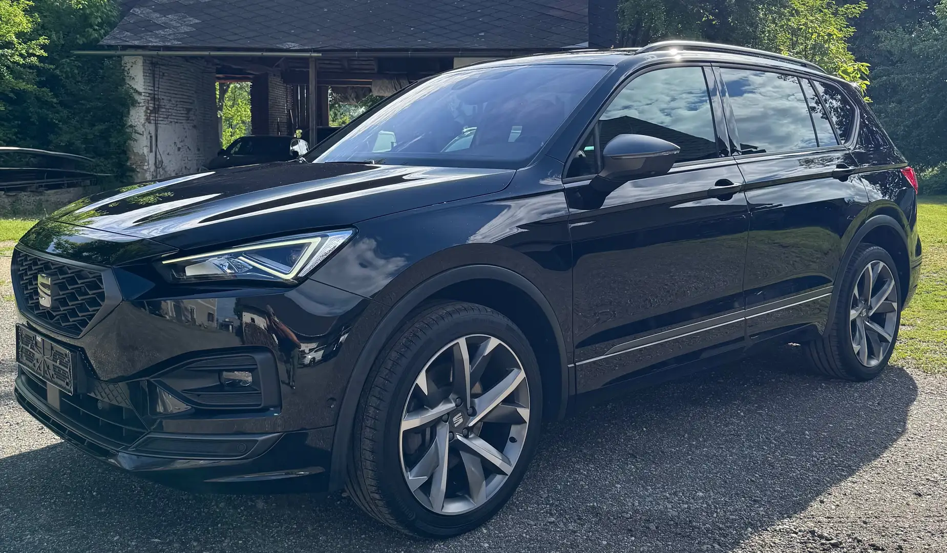 SEAT Tarraco Tarraco 2,0 TDI FR DSG 4Drive FR Schwarz - 2
