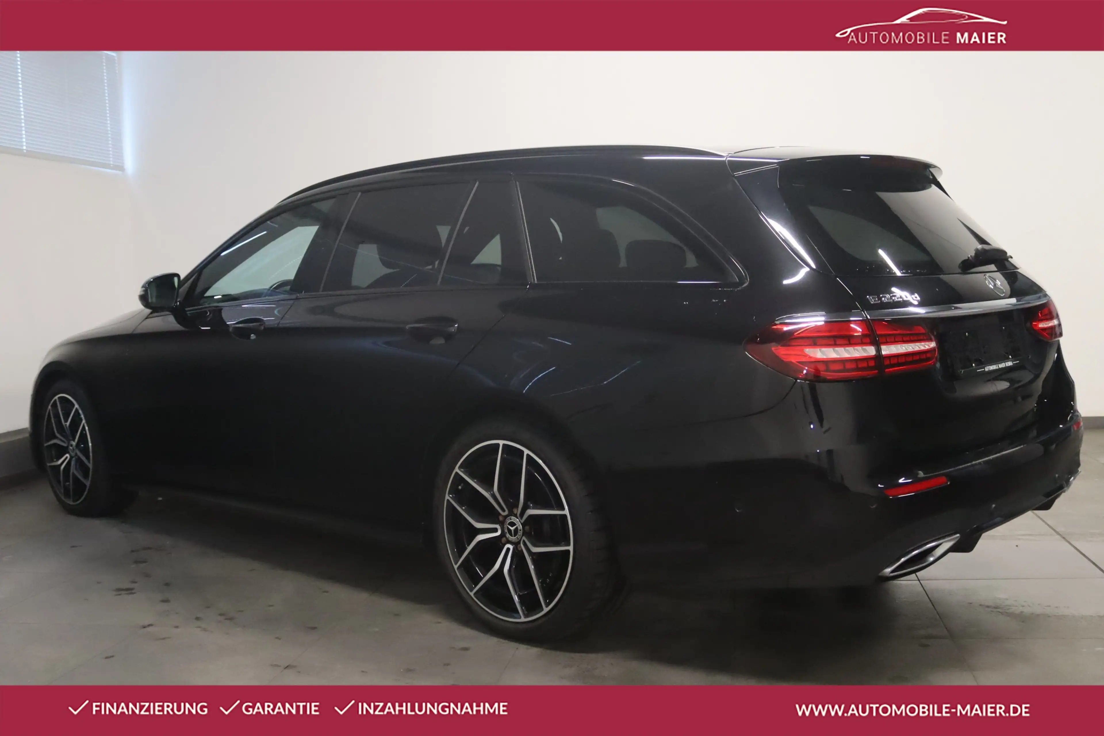Mercedes-Benz E 220 d T AMG Line Night-PANO-MBUX+-AHK-KAMERA- — photo 2