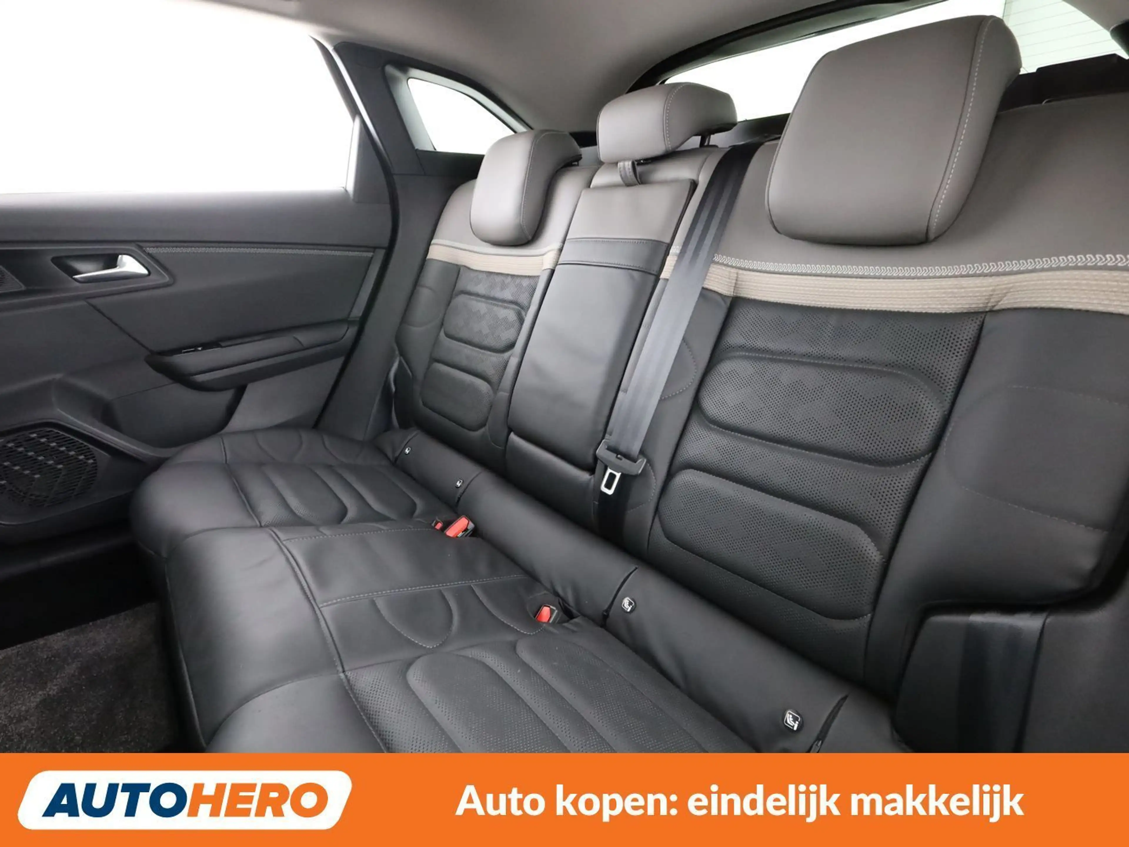 Citroen C5 X 1.6 Plug-in Hybrid Shine Pack — photo 14