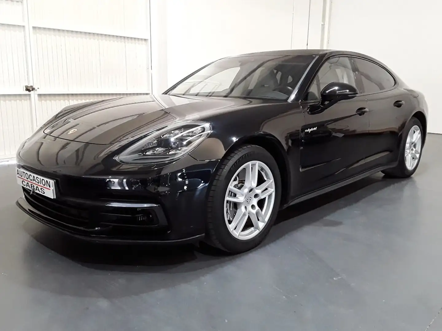 Porsche Panamera 4 E-Hybrid Schwarz - 1