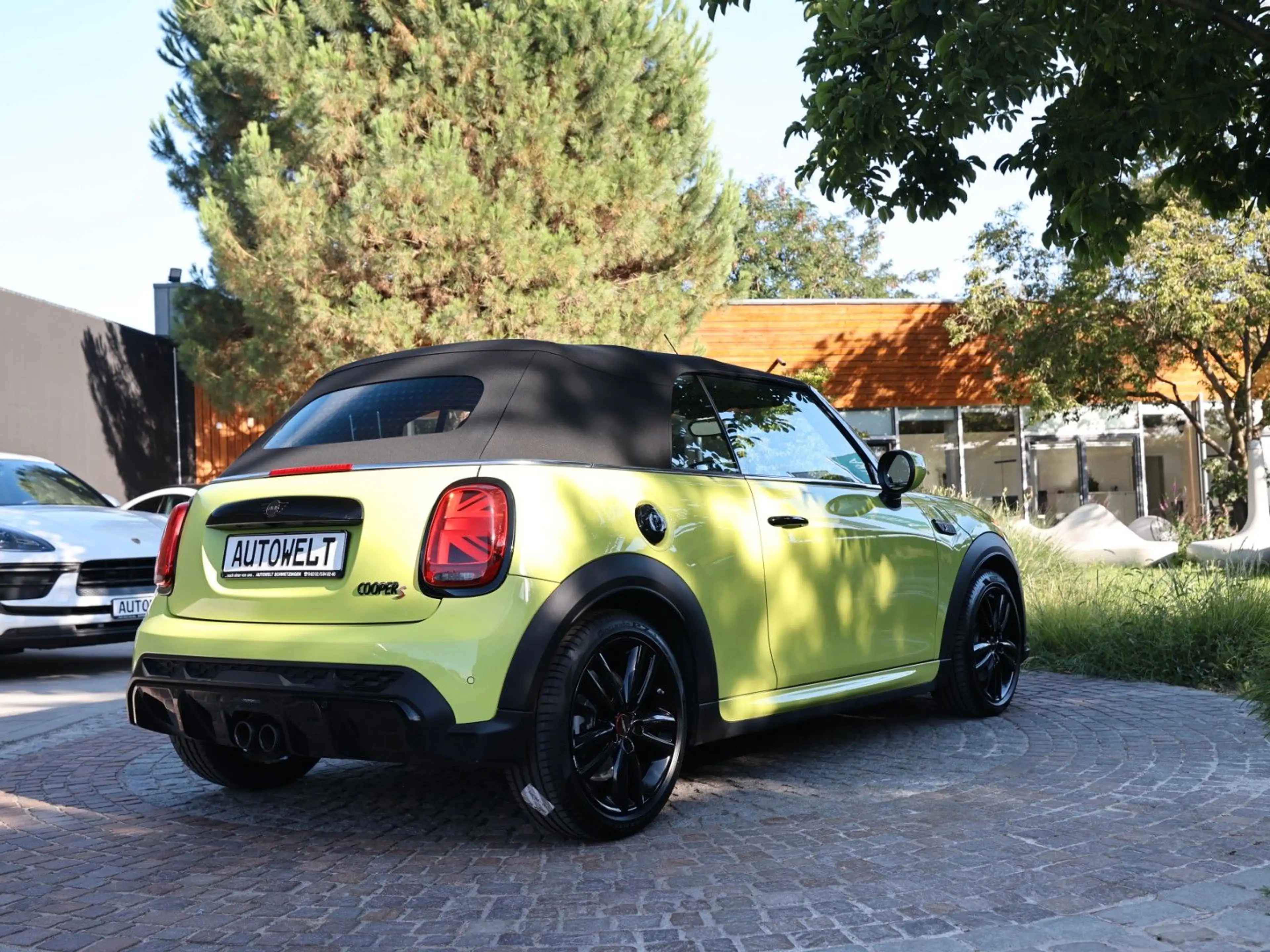 MINI Cooper S Cabrio John Cooper Works 1.Hand,Autom. — photo 9