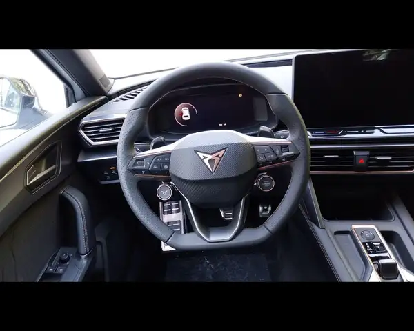Cupra Leon view 10