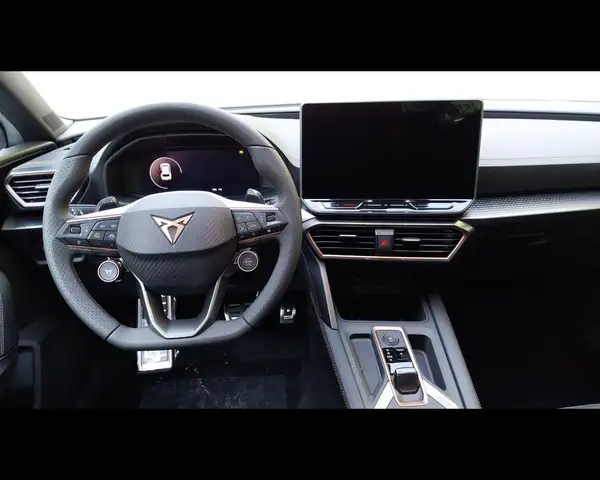 Cupra Leon view 5