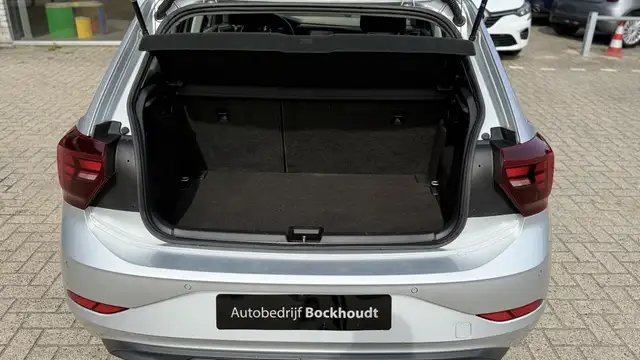 Volkswagen Polo view 18