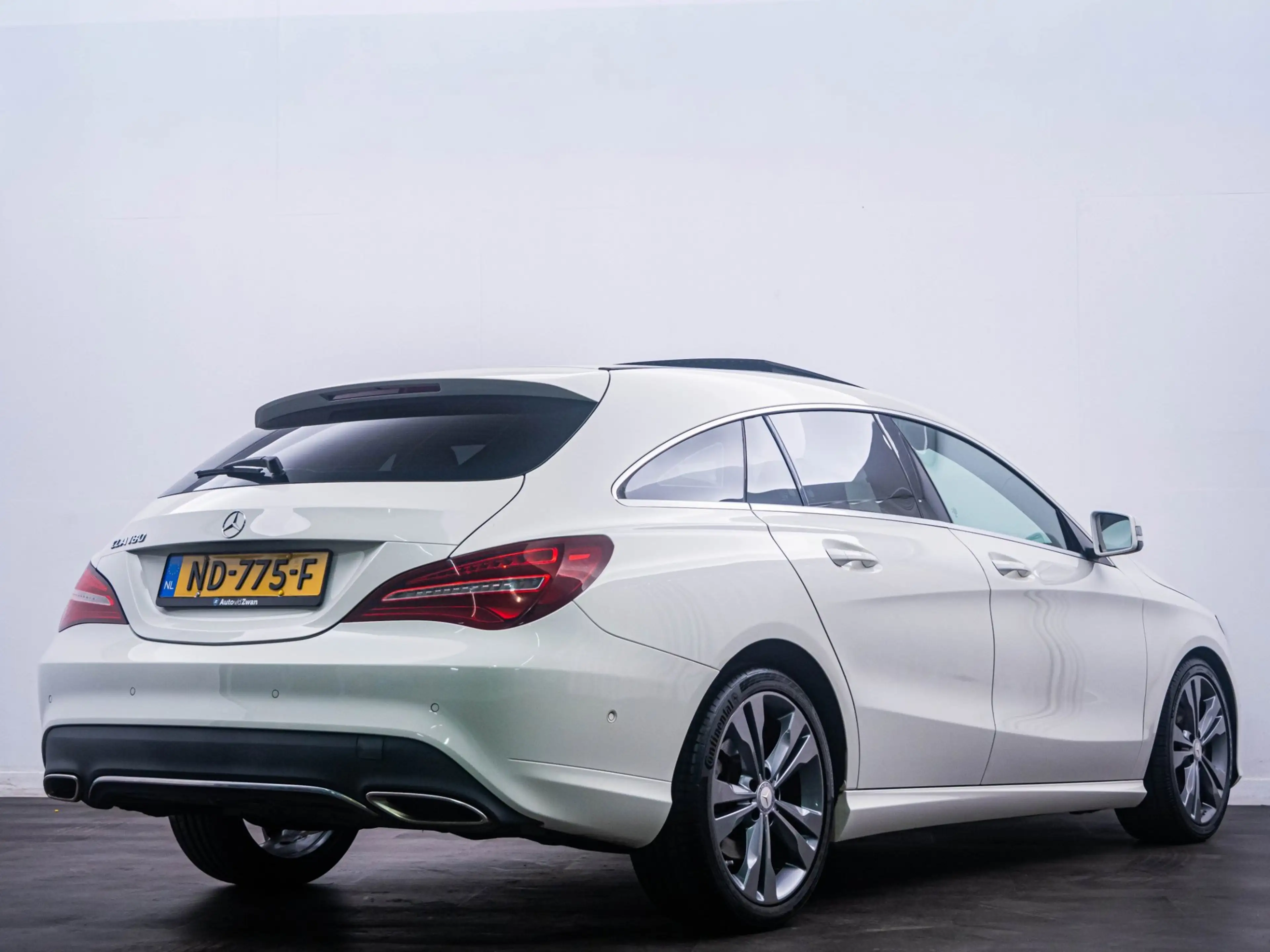 Mercedes-Benz CLA 180 Shooting Brake 'Automaat' PDC! — photo 3