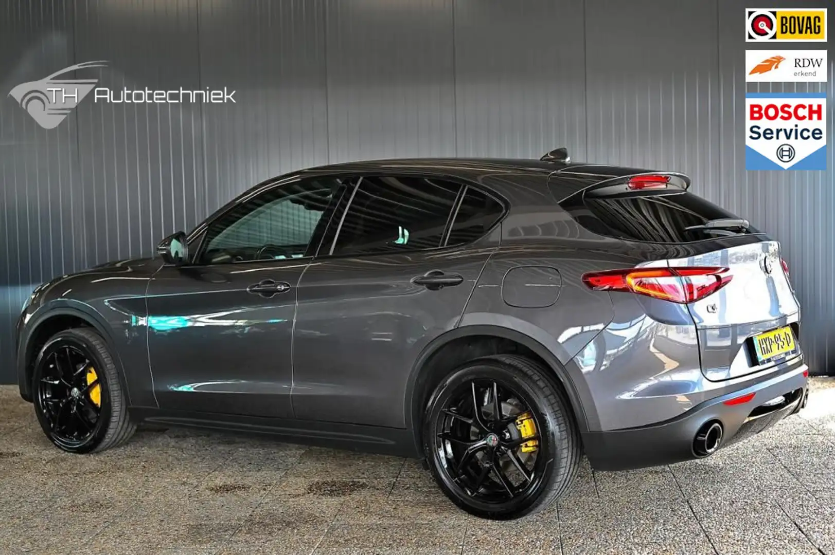 Alfa Romeo Stelvio 2.0 T AWD Super Grijs - 2