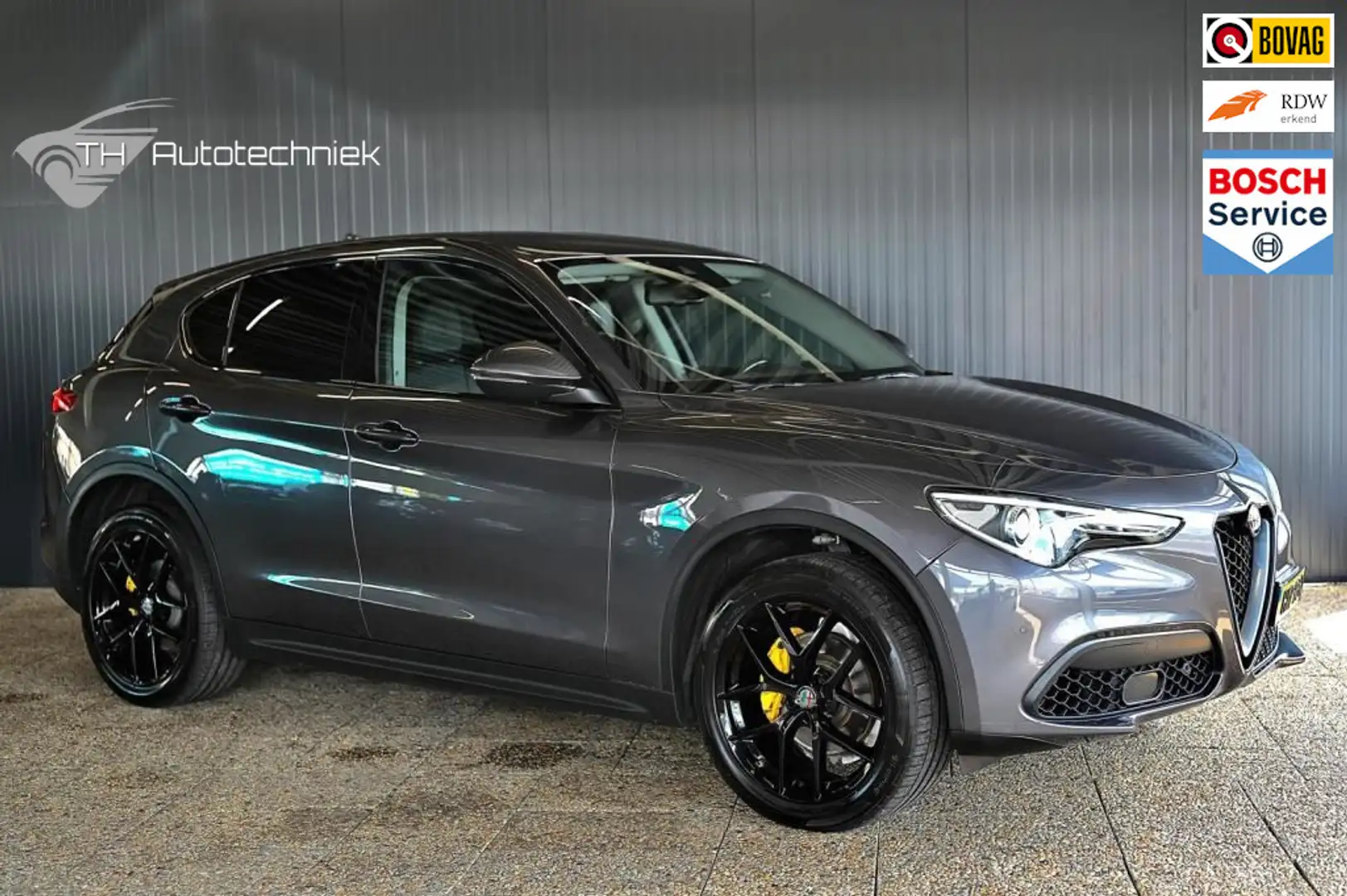 Alfa Romeo Stelvio 2.0 T AWD Super Grijs - 1