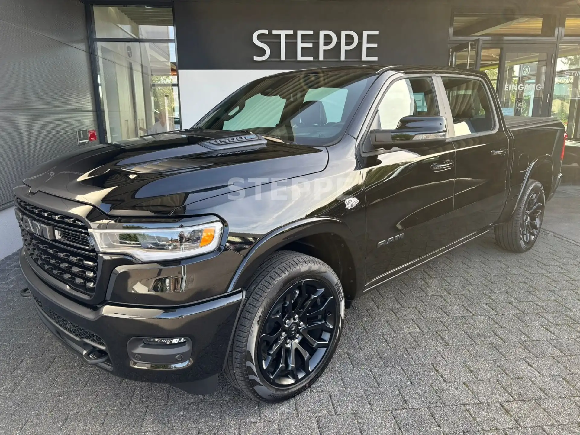닷지 Dodge RAM 2026 검정 사진 1
