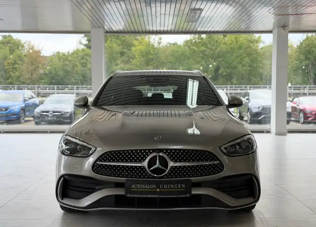 Mercedes-Benz 300 view 2
