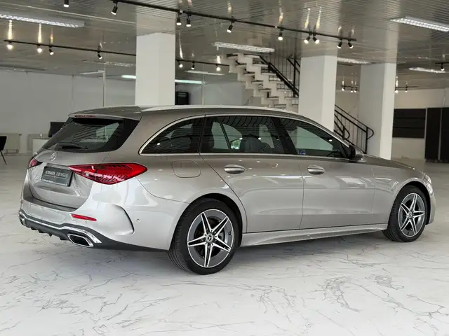 Mercedes-Benz 300 view 5