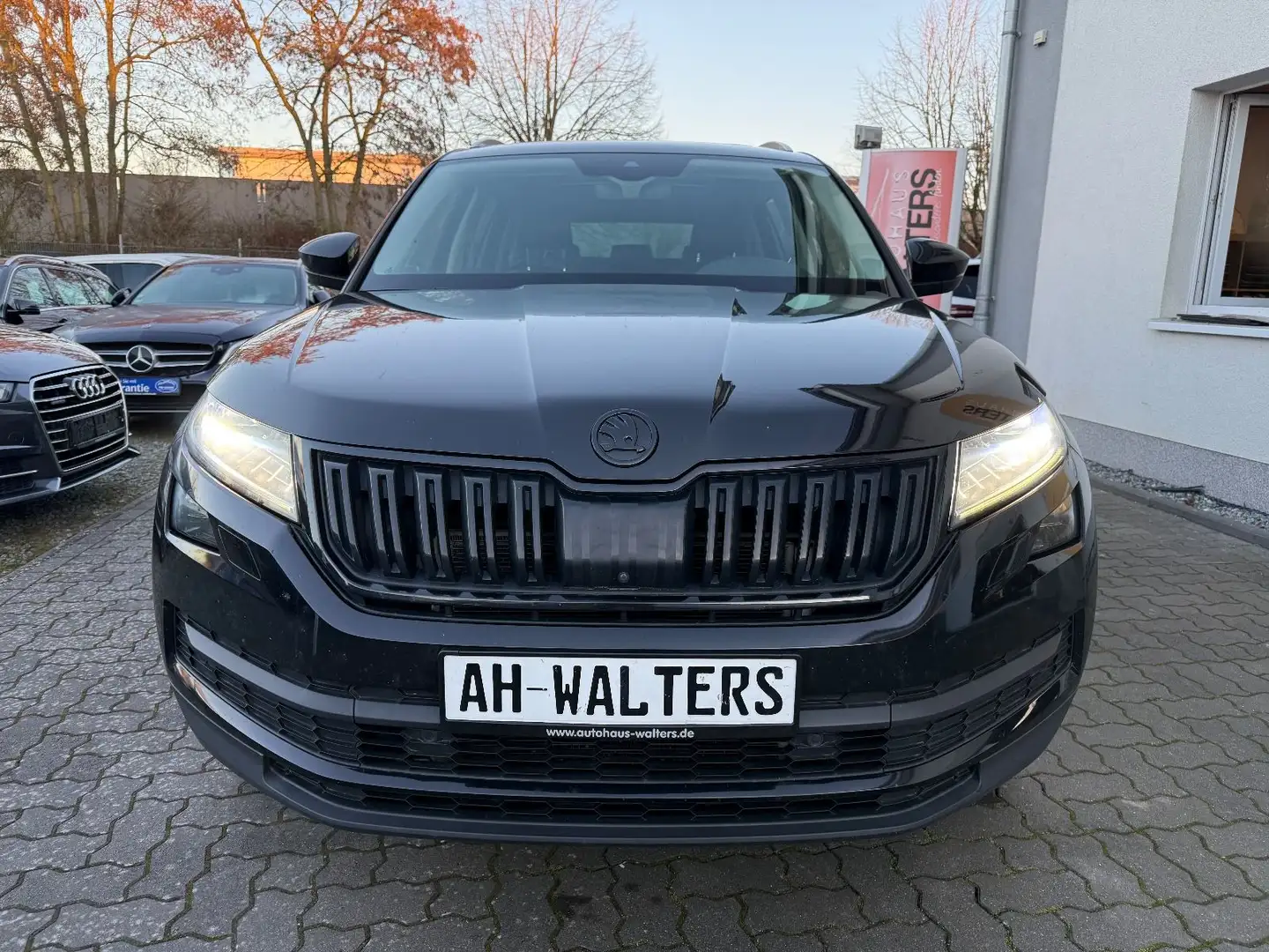 Skoda Kodiaq Style 4x4=Leder-LED-AHK-Carplay-Kamera= Schwarz - 2