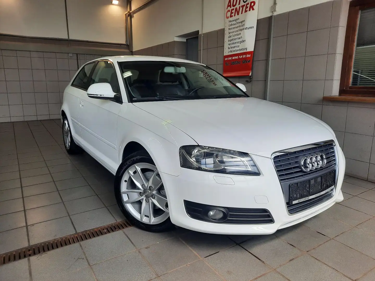 Audi A3 1.4 TFSI Ambition Weiß - 1