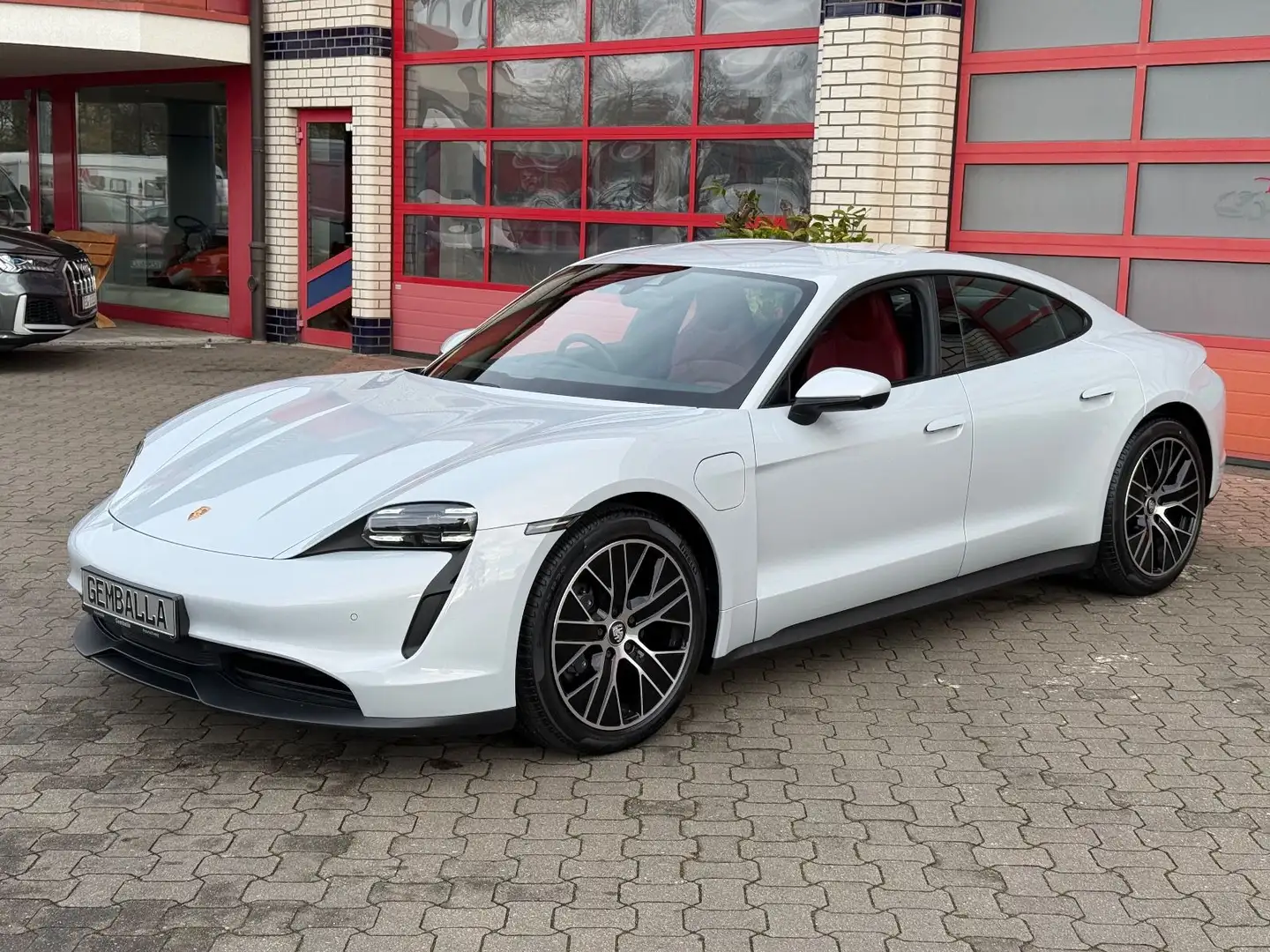 Porsche Taycan TAYCAN RHD RECHTSLENKER, PRODUCTION 2021 Gris - 1