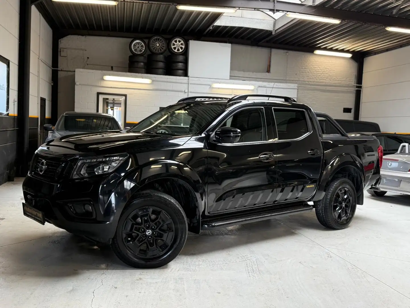 Nissan Navara 4WD TEKNA + BLACK EDITION TOIT OUVRANT Noir - 1
